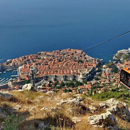 In With Sea View, Air Conditioning, Wifi, Washing Machine 4979-3 Apartamento Cavtat