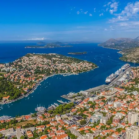 In With Sea View, Air Conditioning, Wifi, Washing Machine 4979-3 Apartamento Cavtat