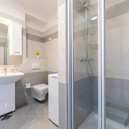 In With Sea View, Air Conditioning, Wifi, Washing Machine 4979-3 Cavtat